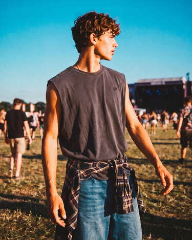 Men's Tops