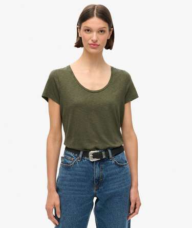 Camiseta con cuello redondo amplio